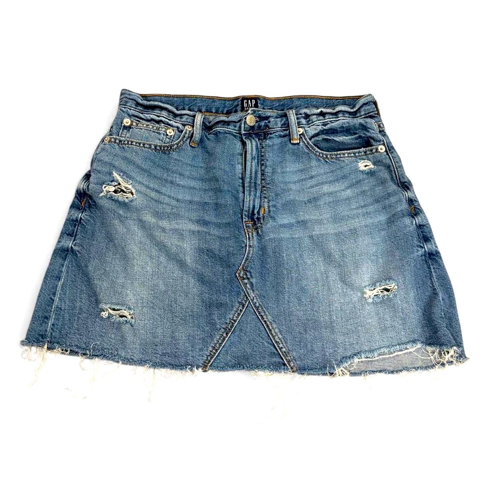 Gap Denim Cotton Linen Blend Mini Skirt
Distressed with an irregular hem line